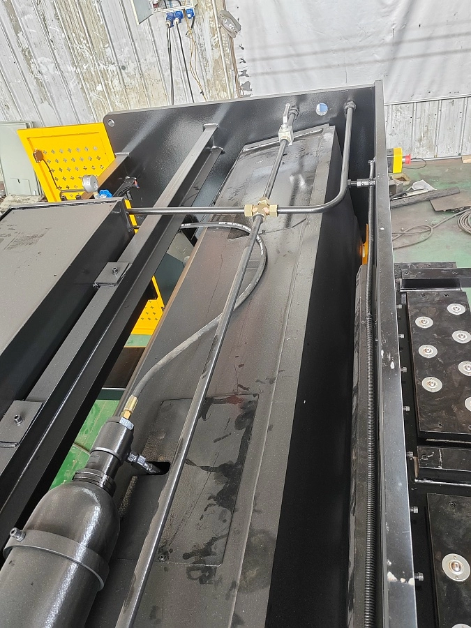 Гильотина гидравлическая Stalex HSB 2500x12