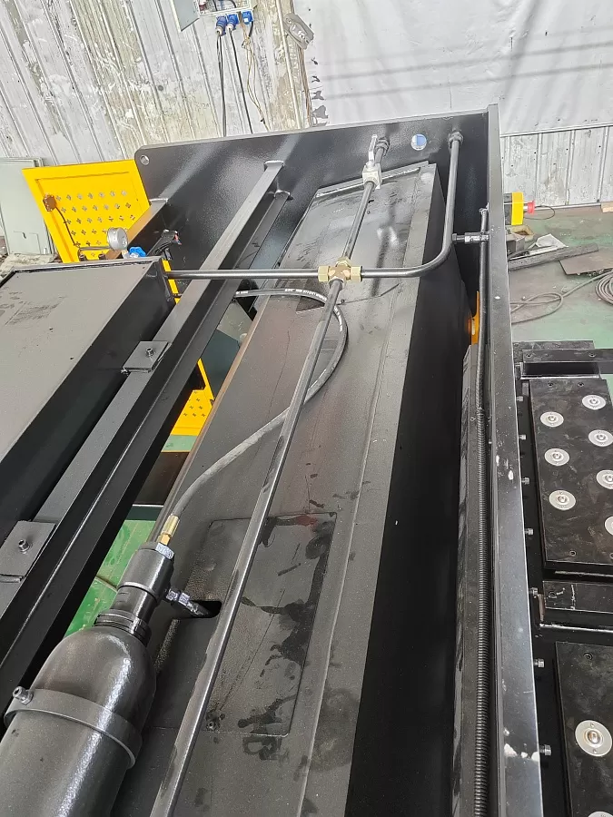 Гильотина гидравлическая Stalex HSB 2500x10