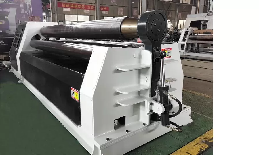 Четырехвалковый гидравлический вальцовочный станок STALEX W12-20x3000