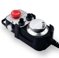 Пульт управления переносной с маховичком включая кнопку аварийного отключения